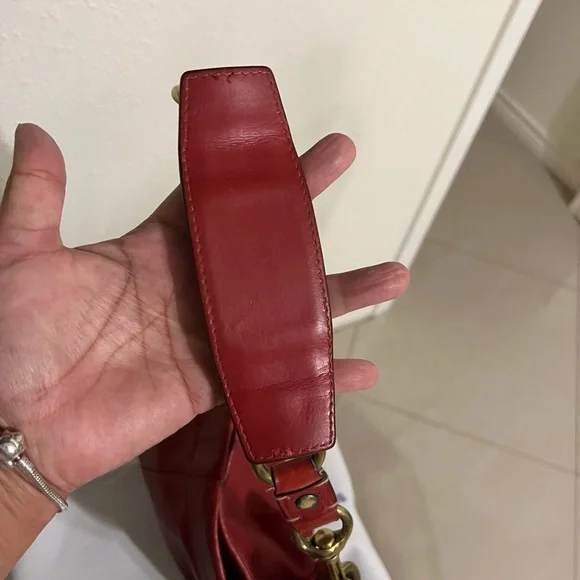 Coach - Picture 10 of 10